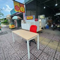 Bàn Làm Việc Chân Sắt BLVCS03