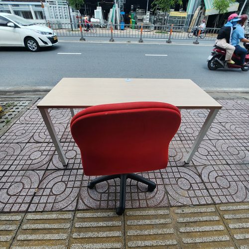 Bàn Làm Việc Chân Sắt BLVCS03