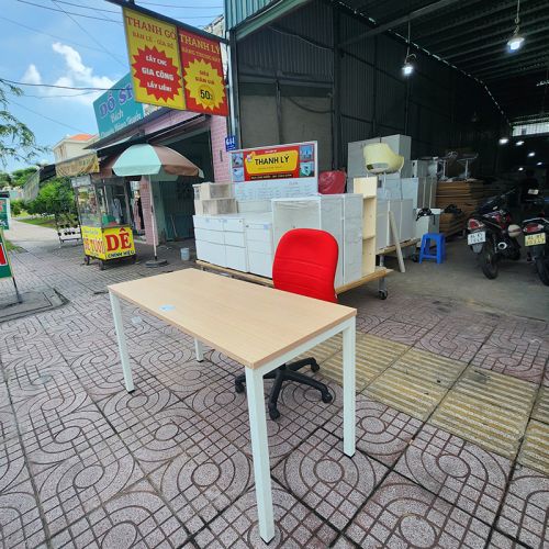 Bàn Làm Việc Chân Sắt BLVCS03